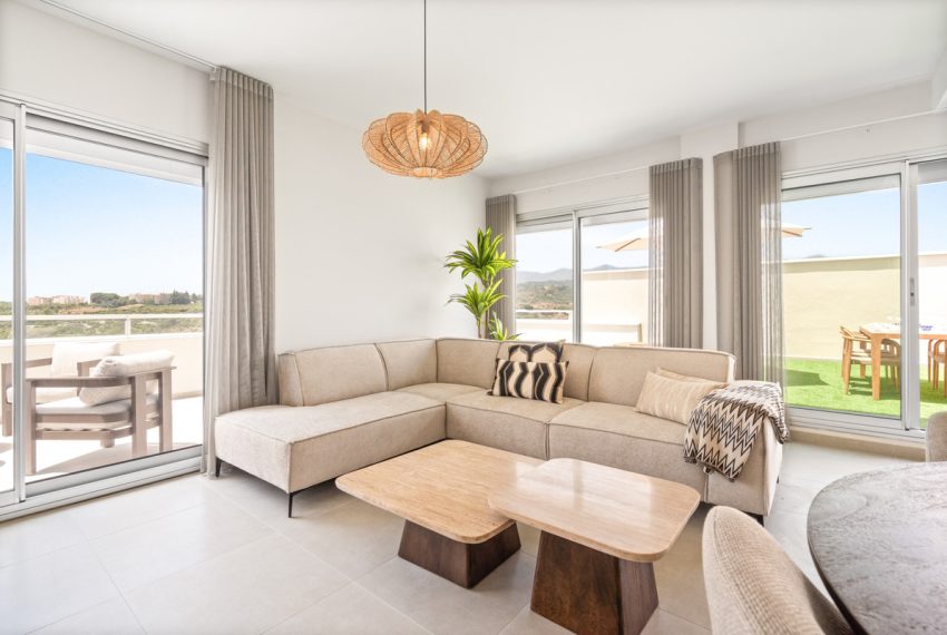 R5242123-Apartment-For-Sale-Estepona-Penthouse-2-Beds-93-Built-2
