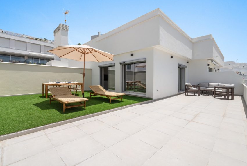 R5242123-Apartment-For-Sale-Estepona-Penthouse-2-Beds-93-Built