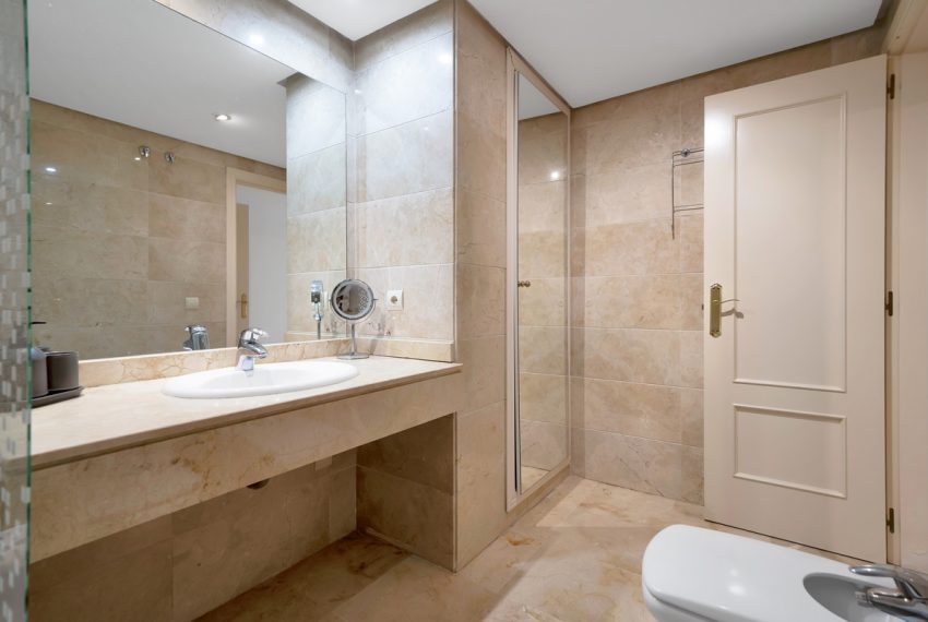 R5242255-Apartment-For-Sale-Nagueles-Ground-Floor-Apartment-2-Beds-117-Built-4