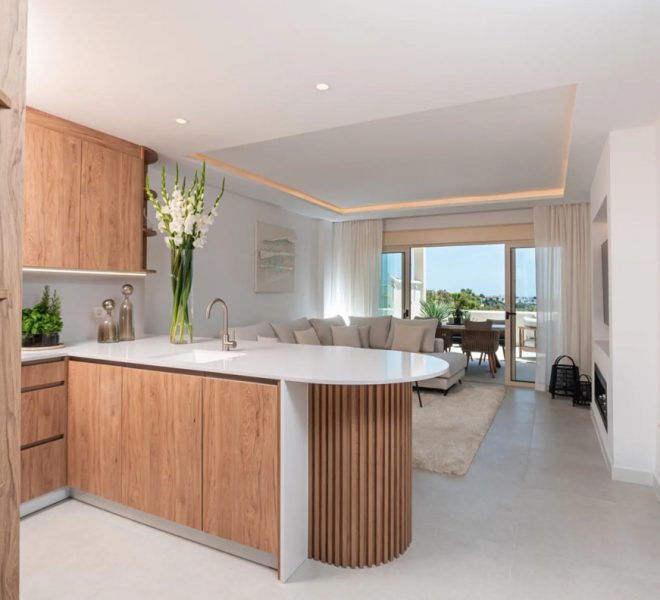 R5244448-Image 1-Middle Floor Apartment - 3 Beds - 110 Built