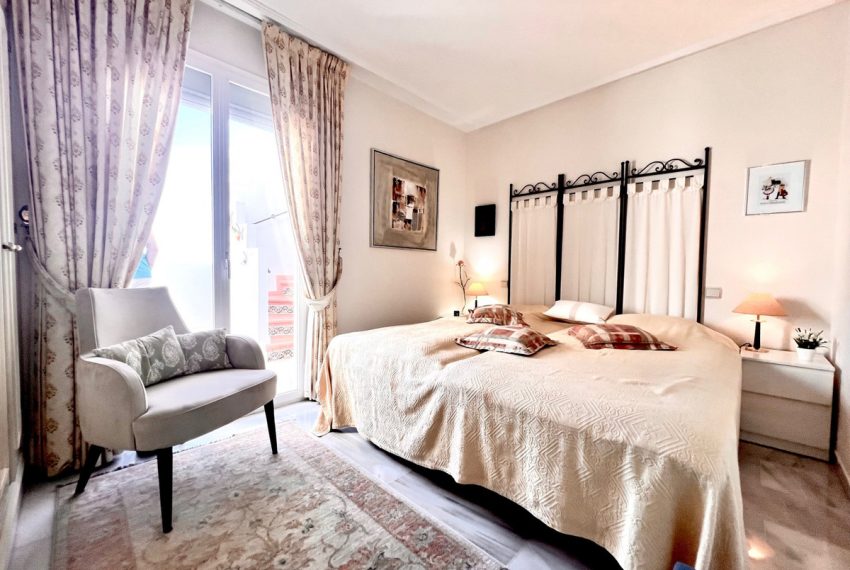 R5244574-Apartment-For-Sale-Bel-Air-Penthouse-2-Beds-146-Built-11