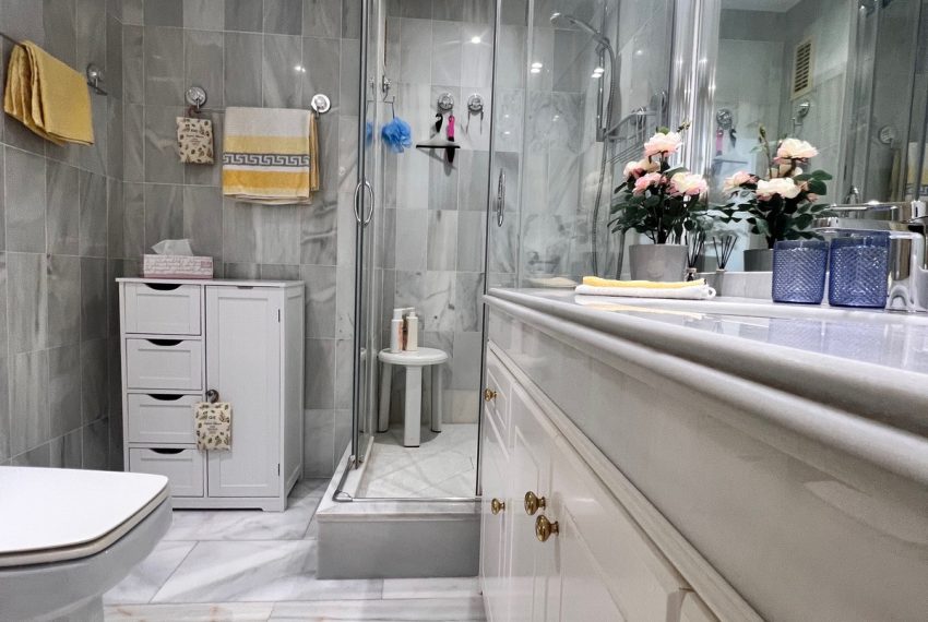 R5244574-Apartment-For-Sale-Bel-Air-Penthouse-2-Beds-146-Built-12