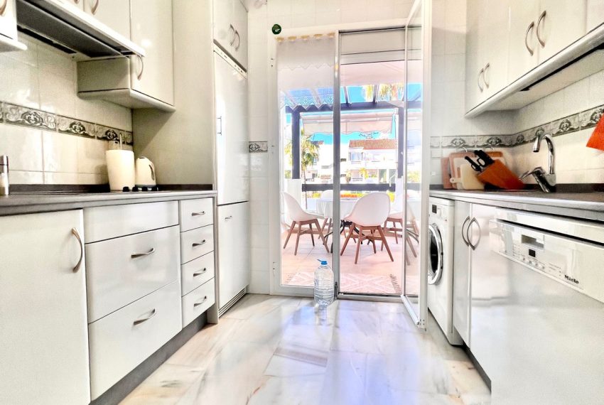 R5244574-Apartment-For-Sale-Bel-Air-Penthouse-2-Beds-146-Built-5