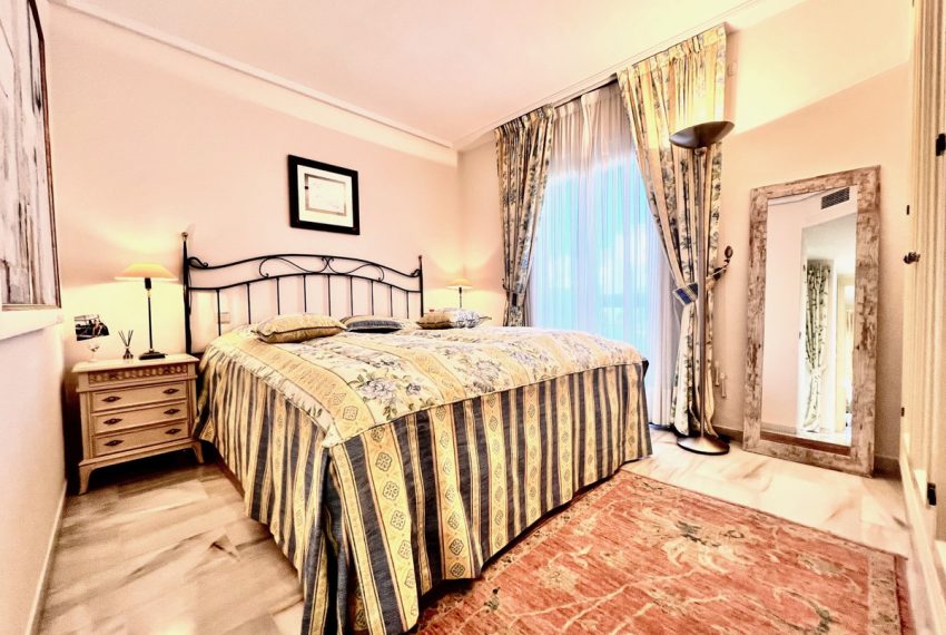 R5244574-Apartment-For-Sale-Bel-Air-Penthouse-2-Beds-146-Built-7