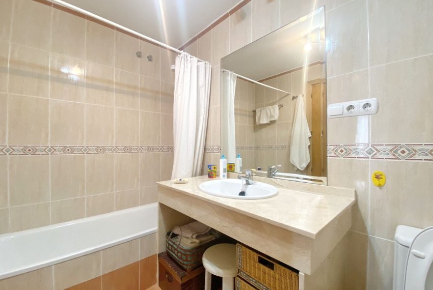 R5245258-Apartment-For-Sale-Marbella-Middle-Floor-Apartment-2-Beds-94-Built-16