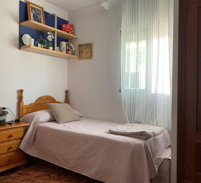 R5247847-Image 1-Top Floor Apartment - 3 Beds - 72 Built