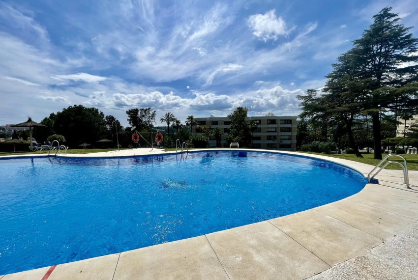 R5249221-Apartment-For-Sale-Nueva-Andalucia-Middle-Floor-Studio-0-Beds-32-Built-16