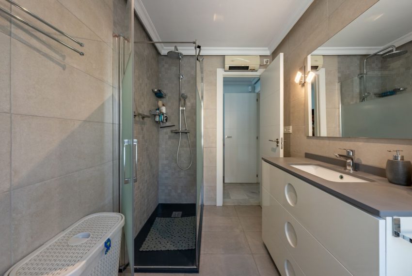 R5250157-Apartment-For-Sale-Marbella-Middle-Floor-Apartment-2-Beds-79-Built-13