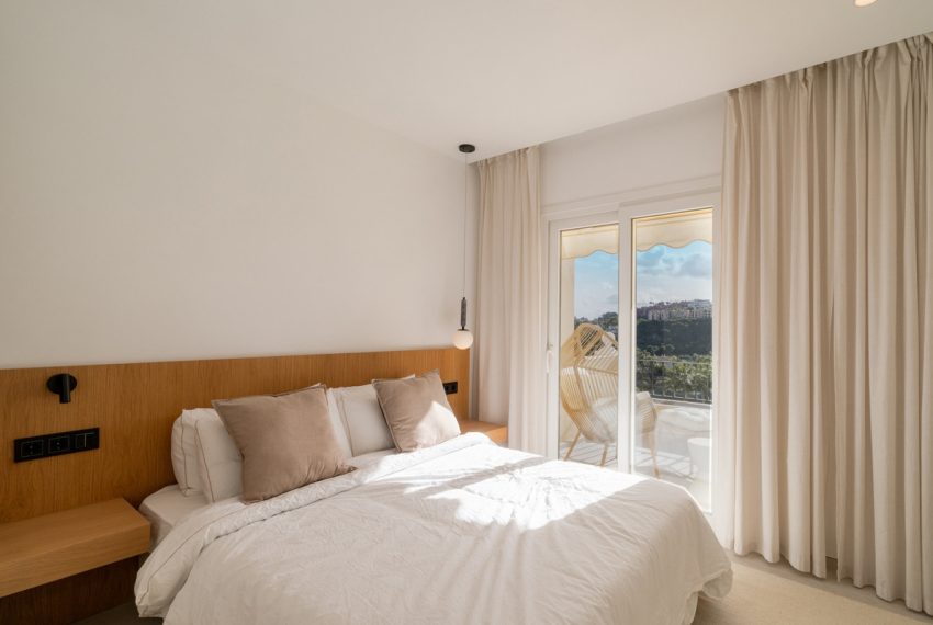 R5250397-Apartment-For-Sale-Benahavis-Penthouse-Duplex-3-Beds-200-Built-15