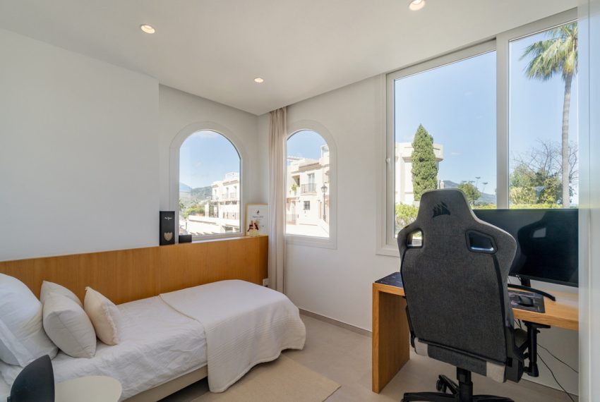 R5250397-Apartment-For-Sale-Benahavis-Penthouse-Duplex-3-Beds-200-Built-17