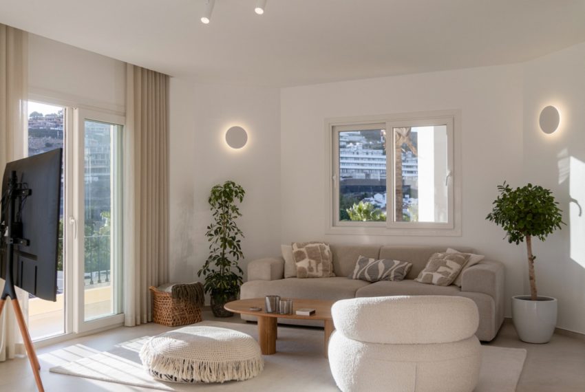 R5250397-Apartment-For-Sale-Benahavis-Penthouse-Duplex-3-Beds-200-Built