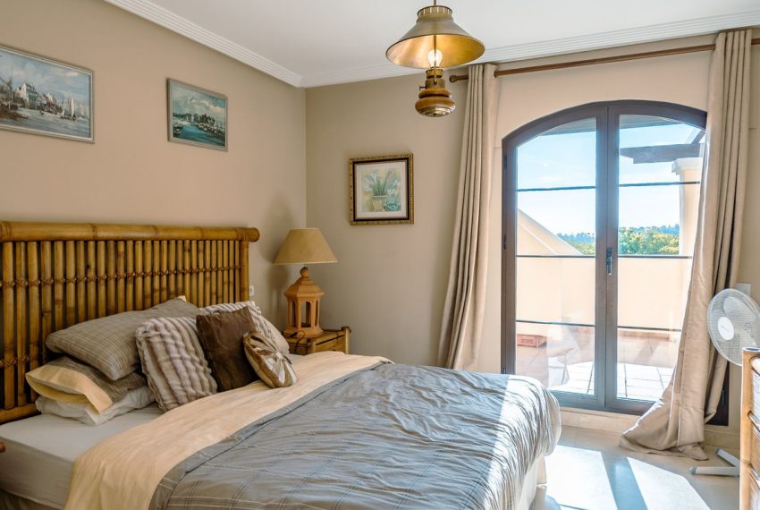 R5250577-Apartment-For-Sale-Los-Arqueros-Penthouse-2-Beds-99-Built-11