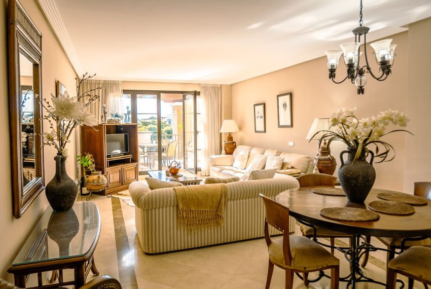 R5250577-Apartment-For-Sale-Los-Arqueros-Penthouse-2-Beds-99-Built-2