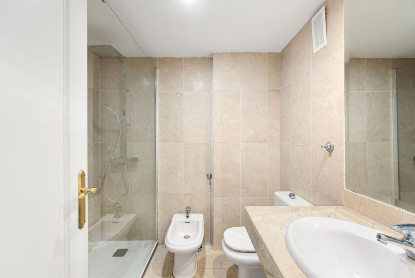 R5250670-Apartment-For-Sale-Nueva-Andalucia-Ground-Floor-Apartment-2-Beds-83-Built-11