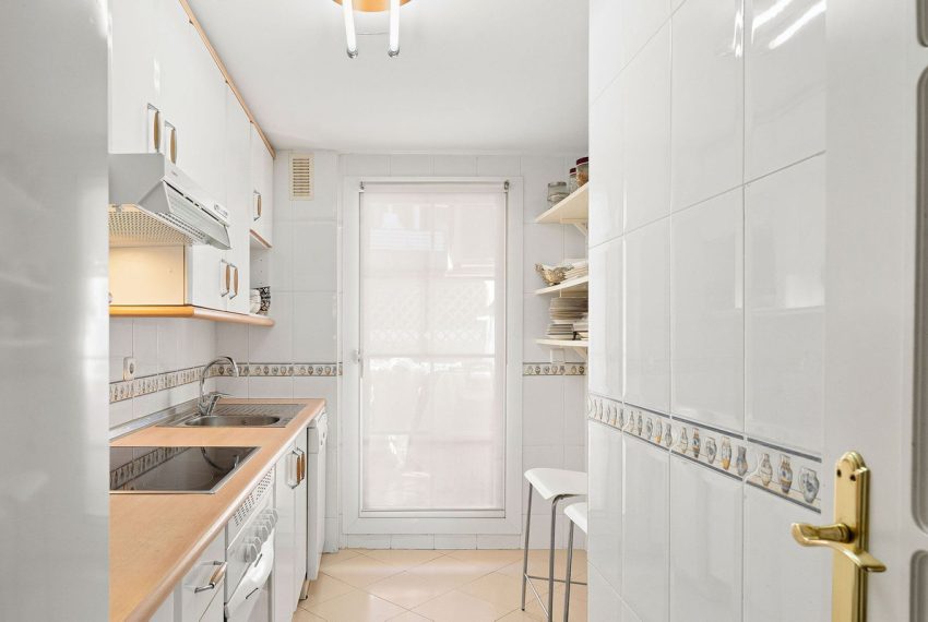 R5250670-Apartment-For-Sale-Nueva-Andalucia-Ground-Floor-Apartment-2-Beds-83-Built-3