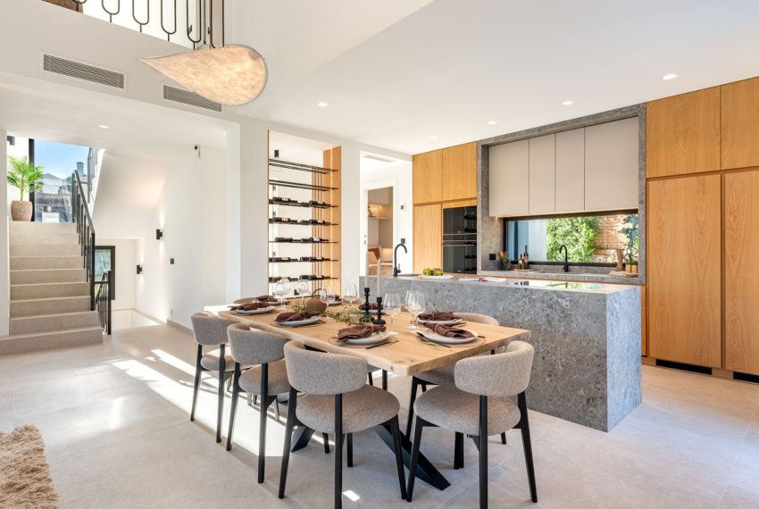 R5251444-House-For-Sale-Nueva-Andalucia-Detached-Villa-4-Beds-300-Built-15