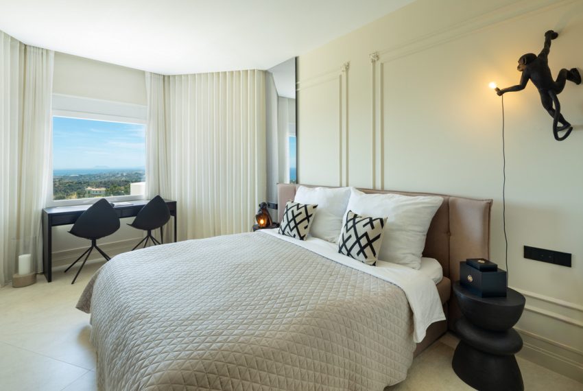 R5251546-Apartment-For-Sale-The-Golden-Mile-Penthouse-4-Beds-420-Built-17