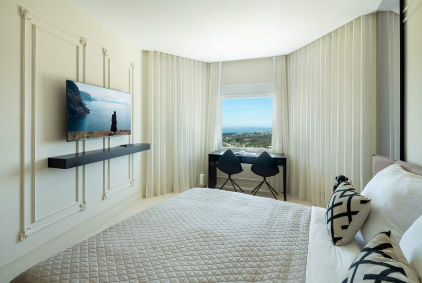 R5251546-Apartment-For-Sale-The-Golden-Mile-Penthouse-4-Beds-420-Built-19