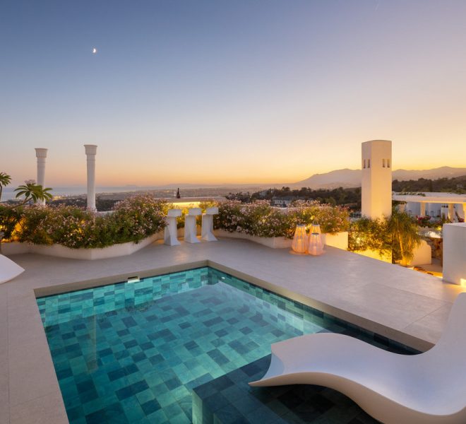 R5251546-Image 1-Penthouse - 4 Beds - 420 Built