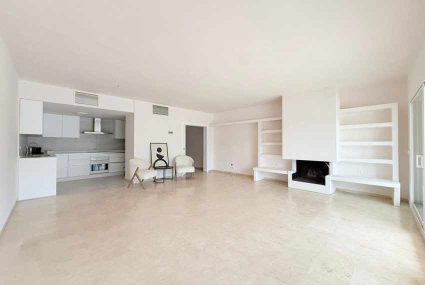 R5251882-Apartment-For-Sale-The-Golden-Mile-Ground-Floor-Apartment-1-Beds-110-Built-3