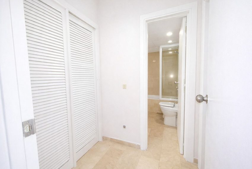 R5251882-Apartment-For-Sale-The-Golden-Mile-Ground-Floor-Apartment-1-Beds-110-Built-7