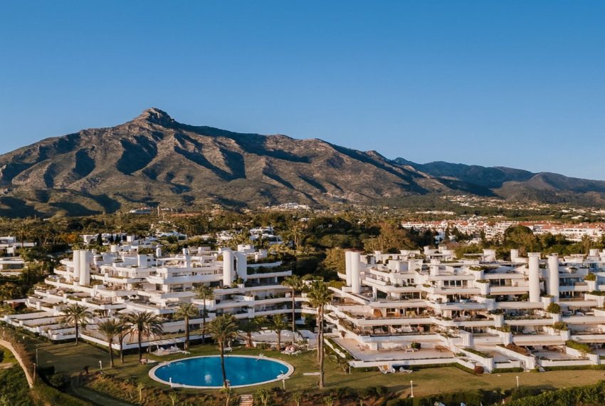 R5251882-Apartment-For-Sale-The-Golden-Mile-Ground-Floor-Apartment-1-Beds-110-Built