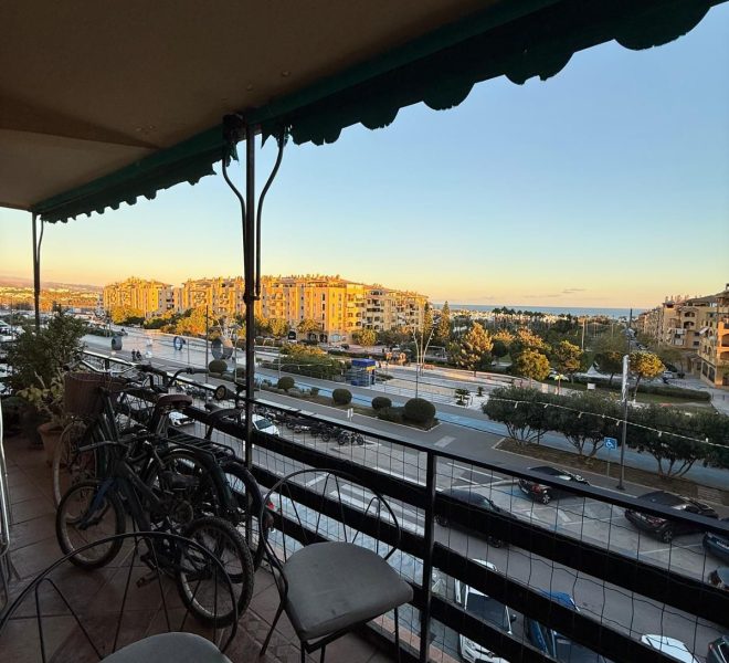 R5252401-Image 1-Middle Floor Apartment - 2 Beds - 94 Built