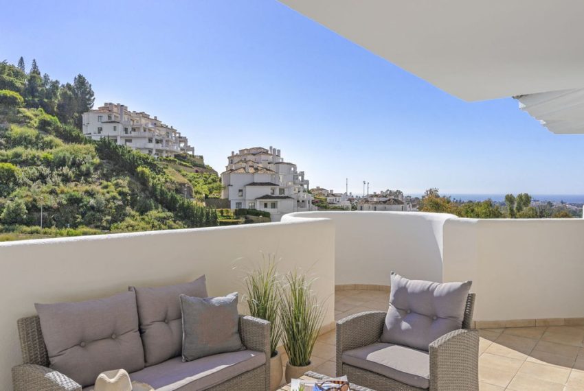 R5252881-Apartment-For-Sale-Nueva-Andalucia-Middle-Floor-Apartment-2-Beds-124-Built