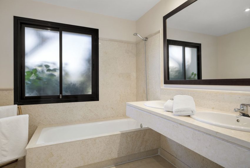 R5252983-Apartment-For-Sale-Benahavis-Ground-Floor-Apartment-2-Beds-130-Built-14