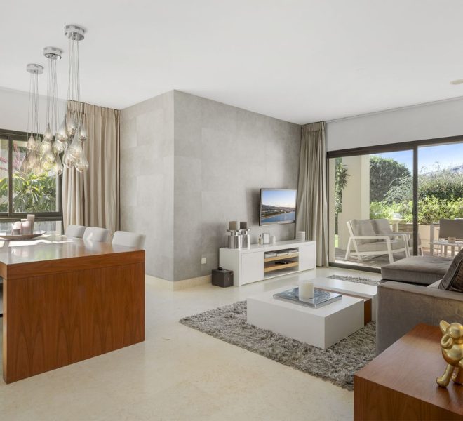 R5252983-Image 1-Ground Floor Apartment - 2 Beds - 130 Built