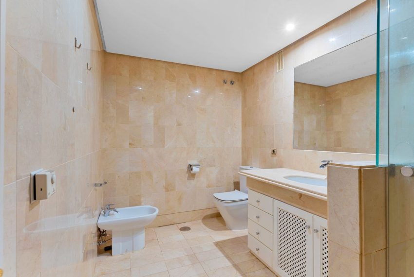 R5253202-Apartment-For-Sale-Sierra-Blanca-Ground-Floor-Apartment-3-Beds-130-Built-10