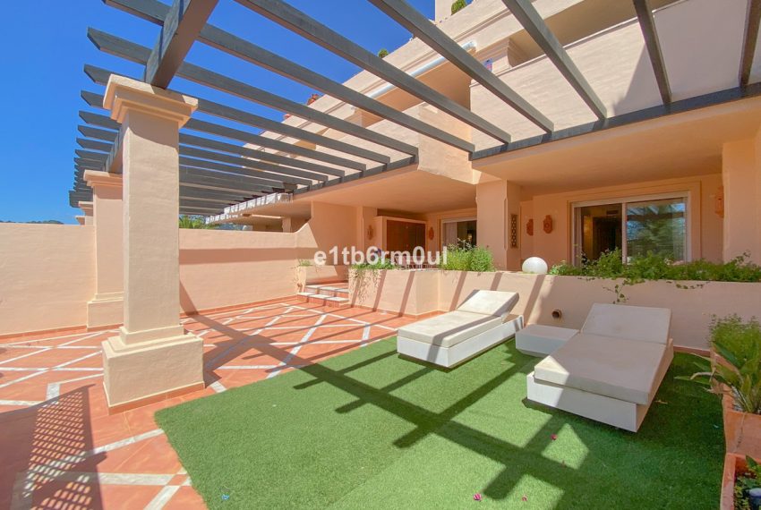 R5253589-Apartment-For-Sale-Nueva-Andalucia-Ground-Floor-Apartment-2-Beds-256-Built-2