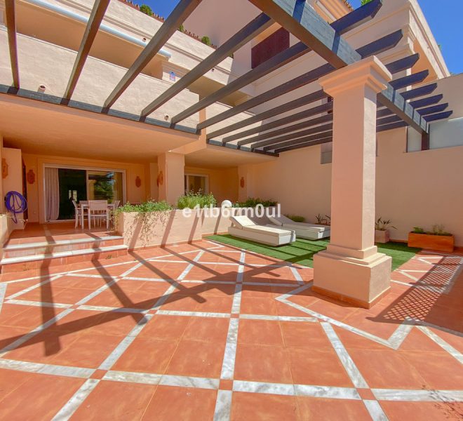 R5253589-Image 1-Ground Floor Apartment - 2 Beds - 256 Built