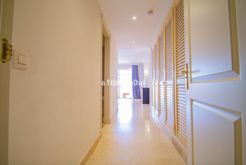 R5253589-Apartment-For-Sale-Nueva-Andalucia-Ground-Floor-Apartment-2-Beds-256-Built-7