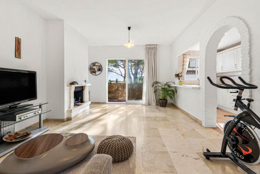 R5253643-Apartment-For-Sale-Nueva-Andalucia-Middle-Floor-Apartment-2-Beds-100-Built-1