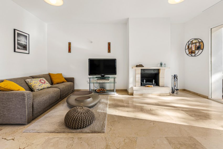 R5253643-Apartment-For-Sale-Nueva-Andalucia-Middle-Floor-Apartment-2-Beds-100-Built-6