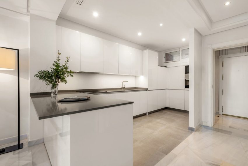 R5253766-Apartment-For-Sale-Nagueles-Middle-Floor-Apartment-2-Beds-127-Built-17