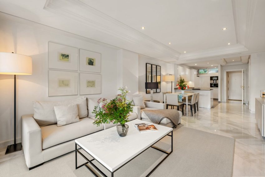 R5253766-Apartment-For-Sale-Nagueles-Middle-Floor-Apartment-2-Beds-127-Built-3