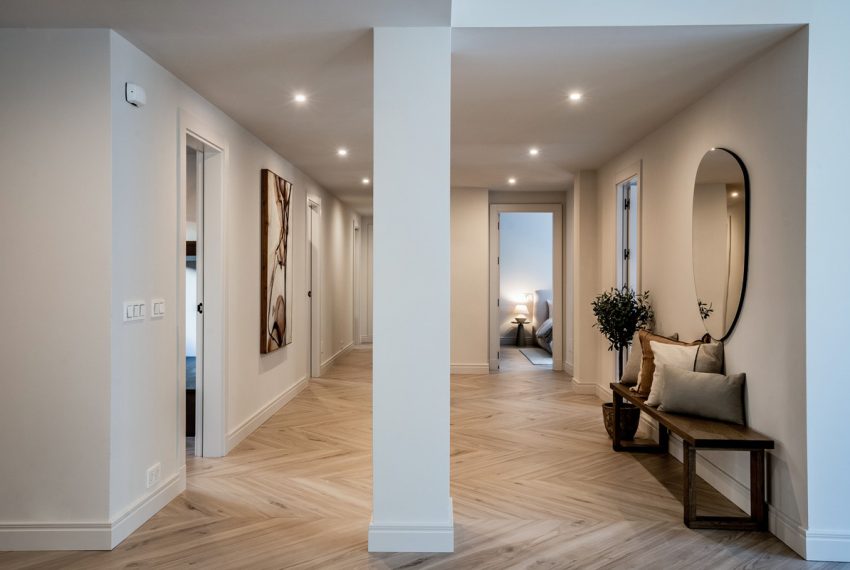 R5253784-Apartment-For-Sale-The-Golden-Mile-Ground-Floor-Apartment-4-Beds-470-Built-10