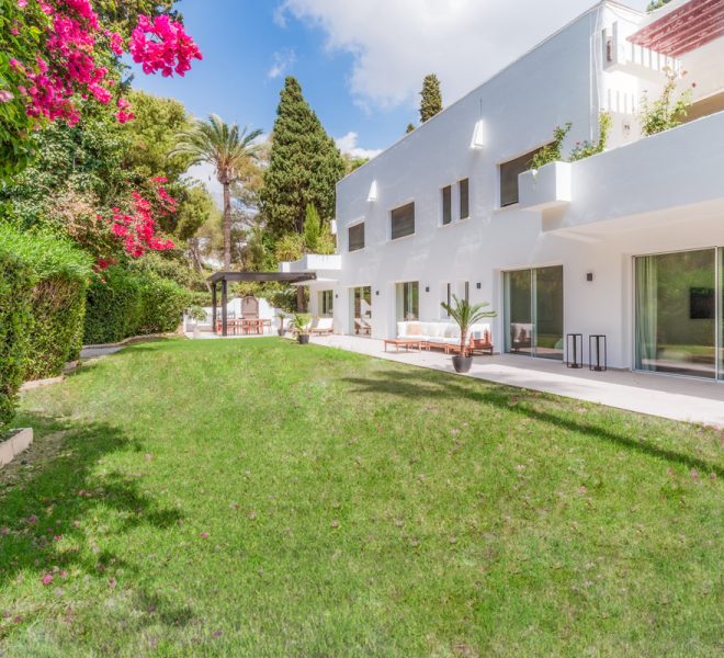 R5253784-Image 1-Ground Floor Apartment - 4 Beds - 470 Built