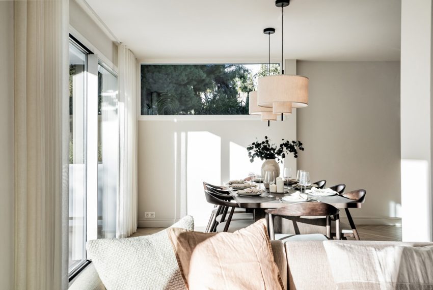 R5253784-Apartment-For-Sale-The-Golden-Mile-Ground-Floor-Apartment-4-Beds-470-Built-9