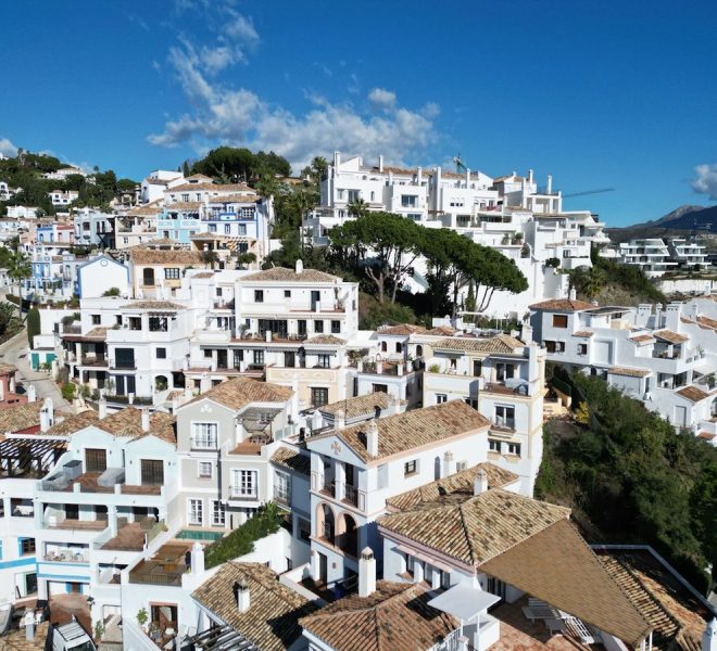 R5253883-Image 1-Townhouse - 3 Beds - 198 Built