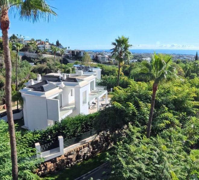 R5254024-Image 1-Middle Floor Apartment - 3 Beds - 185 Built