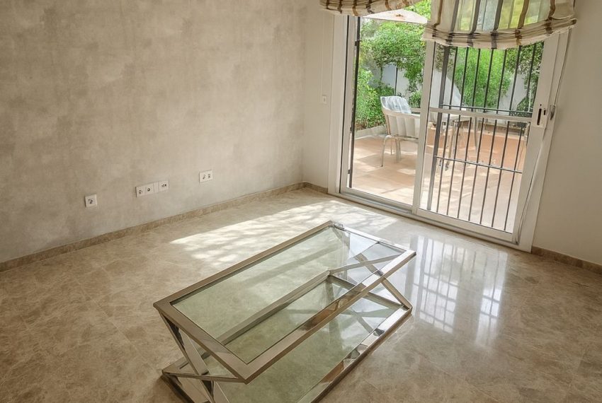 R5255743-Apartment-For-Sale-Nueva-Andalucia-Ground-Floor-Apartment-2-Beds-109-Built-1