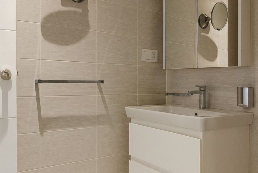 R5255743-Apartment-For-Sale-Nueva-Andalucia-Ground-Floor-Apartment-2-Beds-109-Built-8