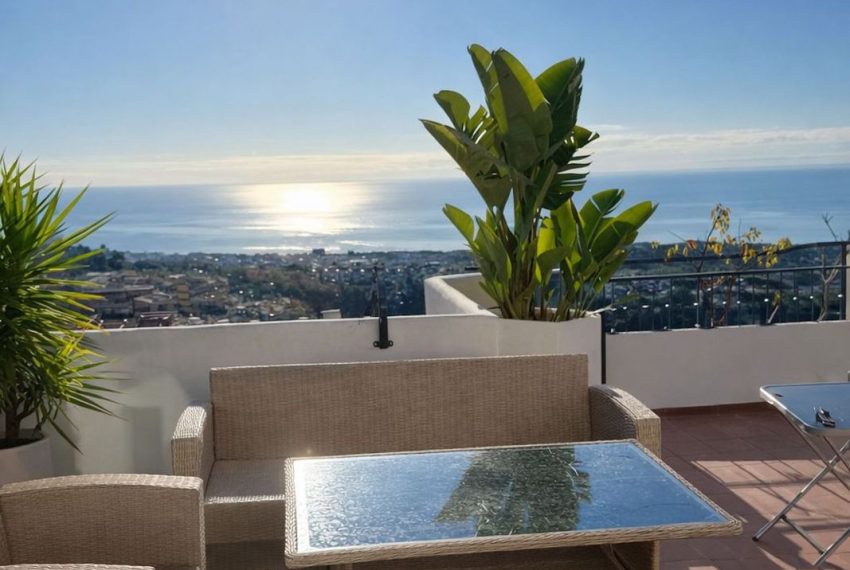 R5256022-Apartment-For-Sale-Calahonda-Penthouse-3-Beds-120-Built-2