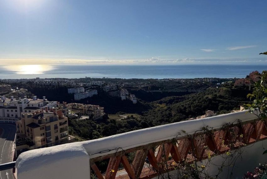 R5256022-Apartment-For-Sale-Calahonda-Penthouse-3-Beds-120-Built