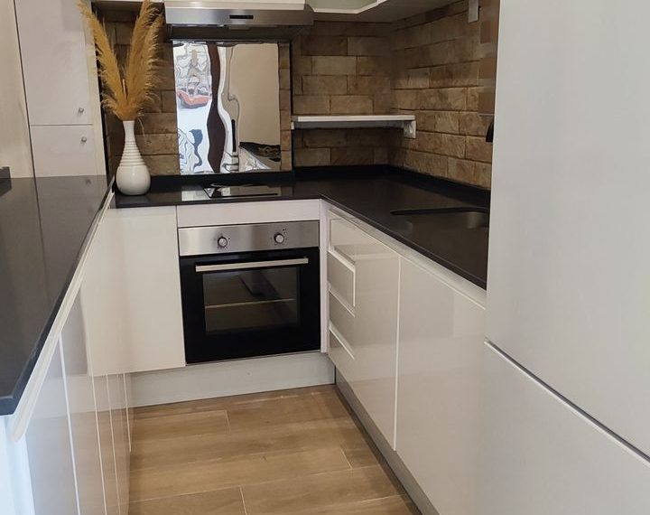 R5256028-Apartment-For-Sale-Marbella-Ground-Floor-Apartment-5-Beds-123-Built-3