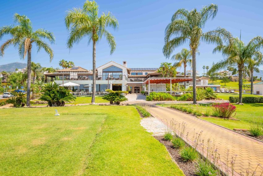 R5256340-Apartment-For-Sale-Los-Arqueros-Penthouse-Duplex-4-Beds-200-Built-19