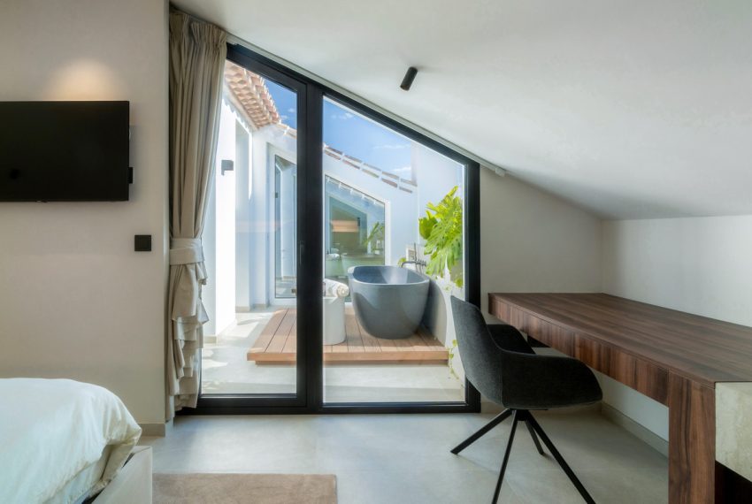 R5257276-Apartment-For-Sale-Nueva-Andalucia-Penthouse-Duplex-3-Beds-148-Built-18